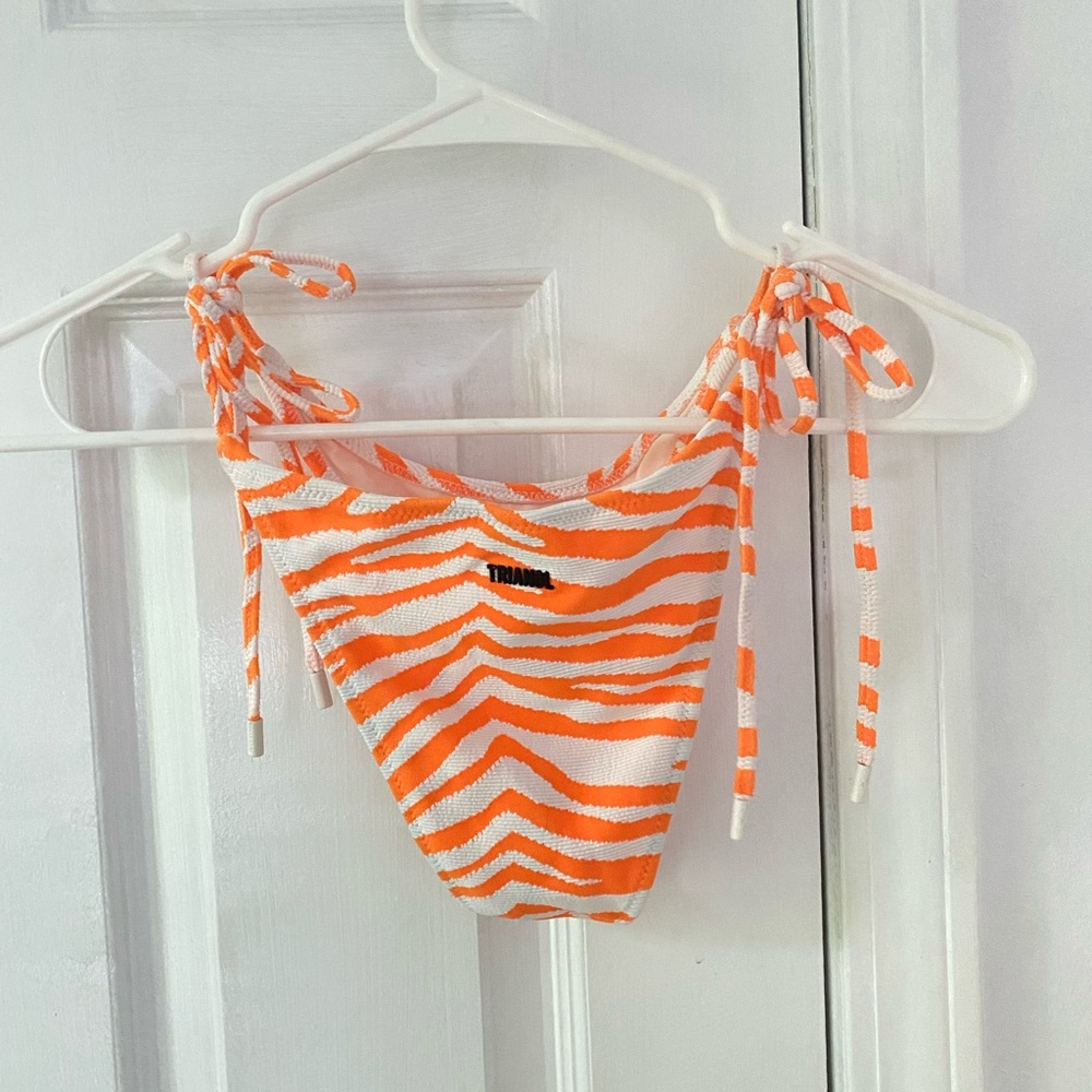 Triangle Bikini - Picture 11 of 11